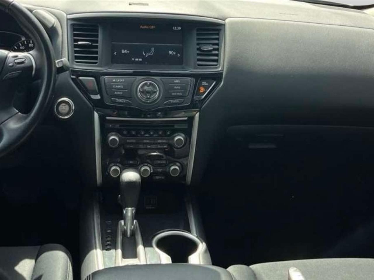 Nissan Pathfinder  2019