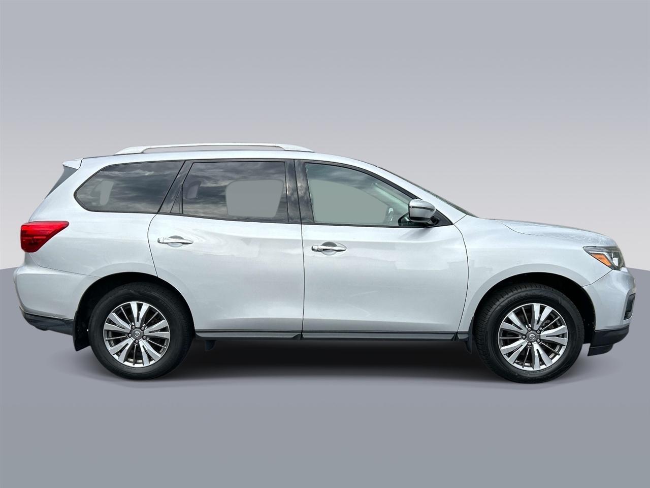 Nissan Pathfinder  2019