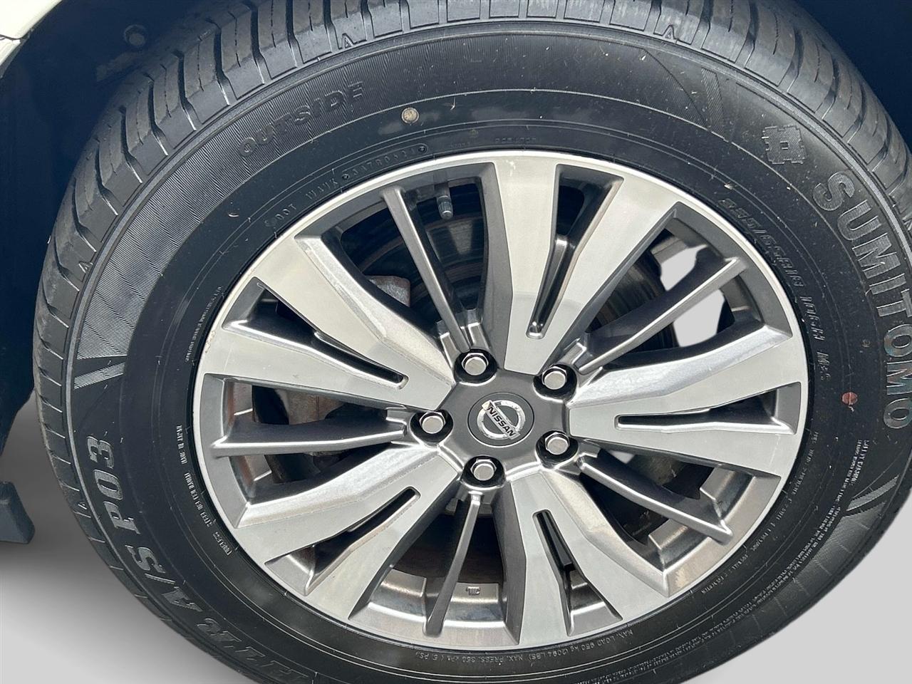 Nissan Pathfinder  2019