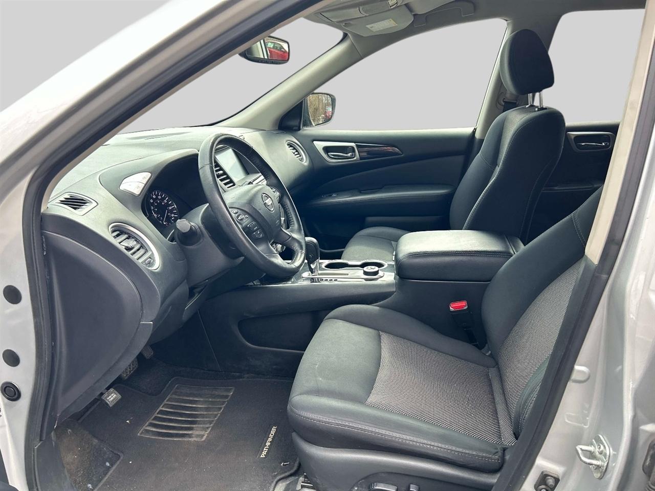 Nissan Pathfinder  2019