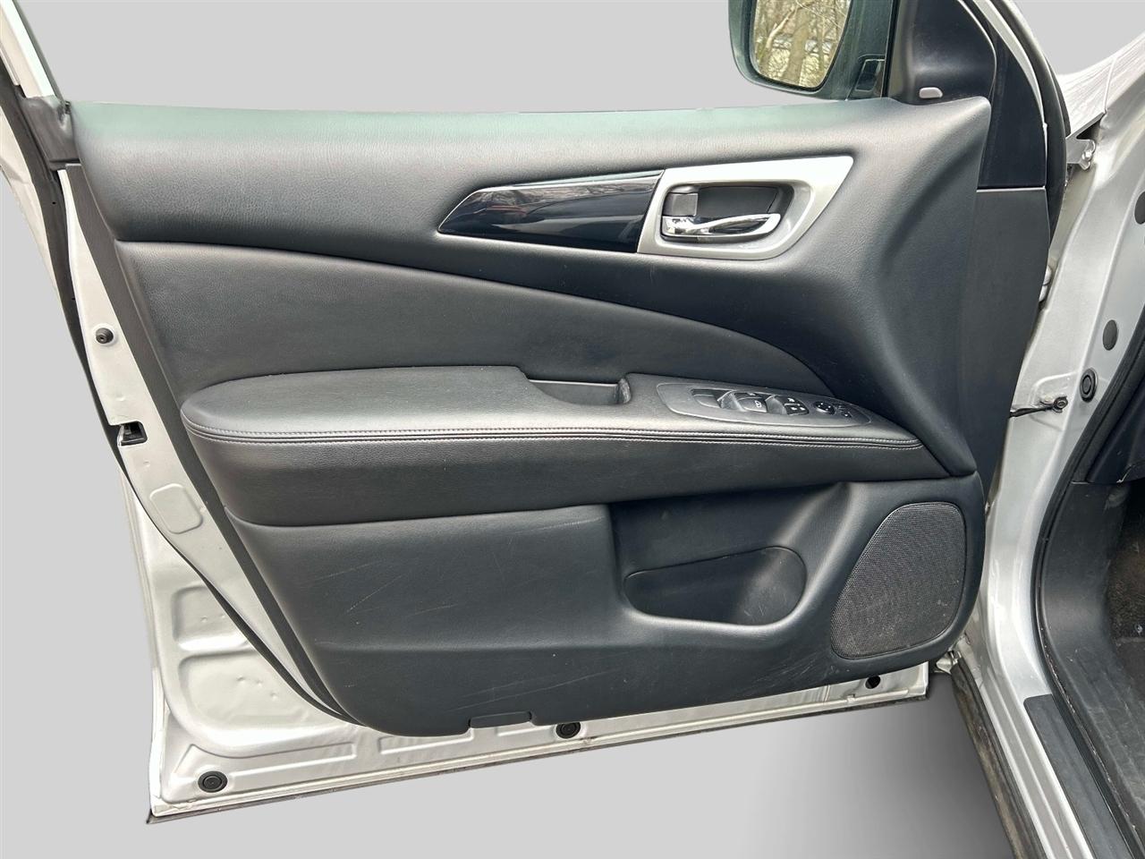 Nissan Pathfinder  2019