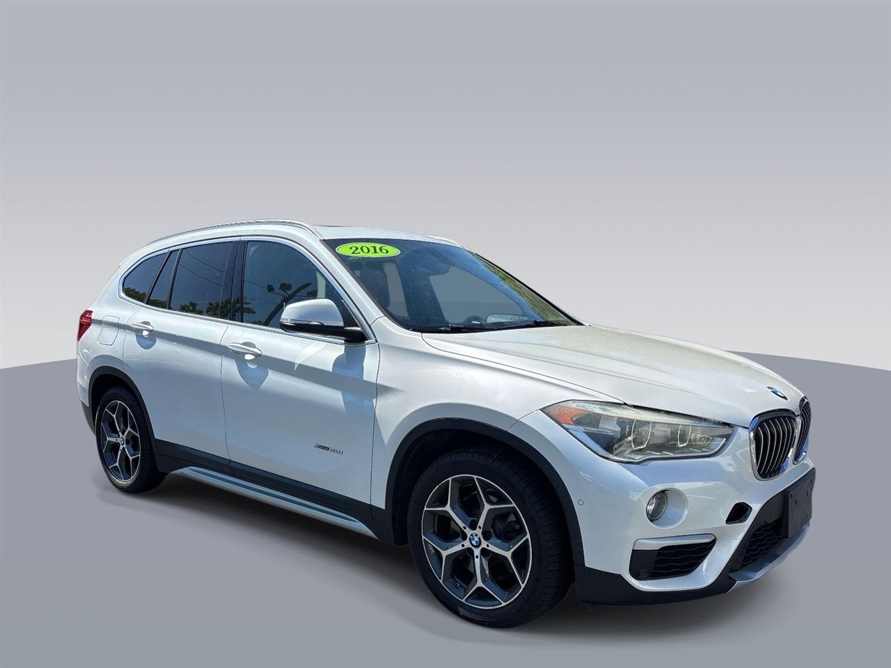 2016 BMW X1 xDrive28i's photo