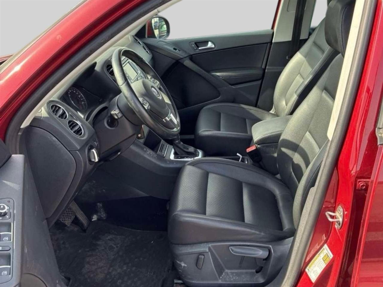 Volkswagen Tiguan  2012