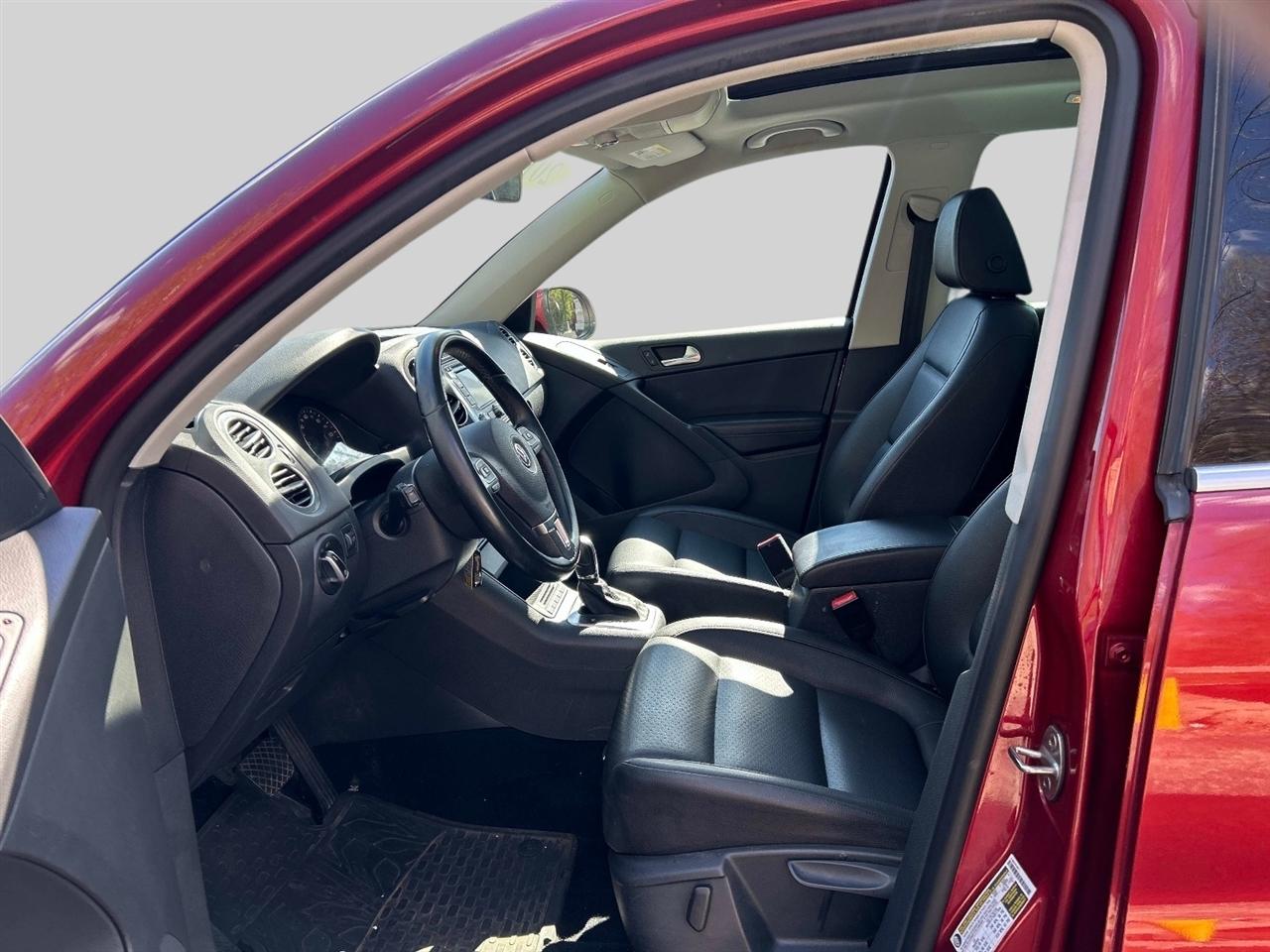 Volkswagen Tiguan 4WD 4dr Auto S 2012