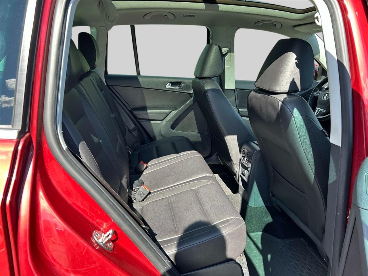 Volkswagen Tiguan 4WD 4dr Auto S 2012