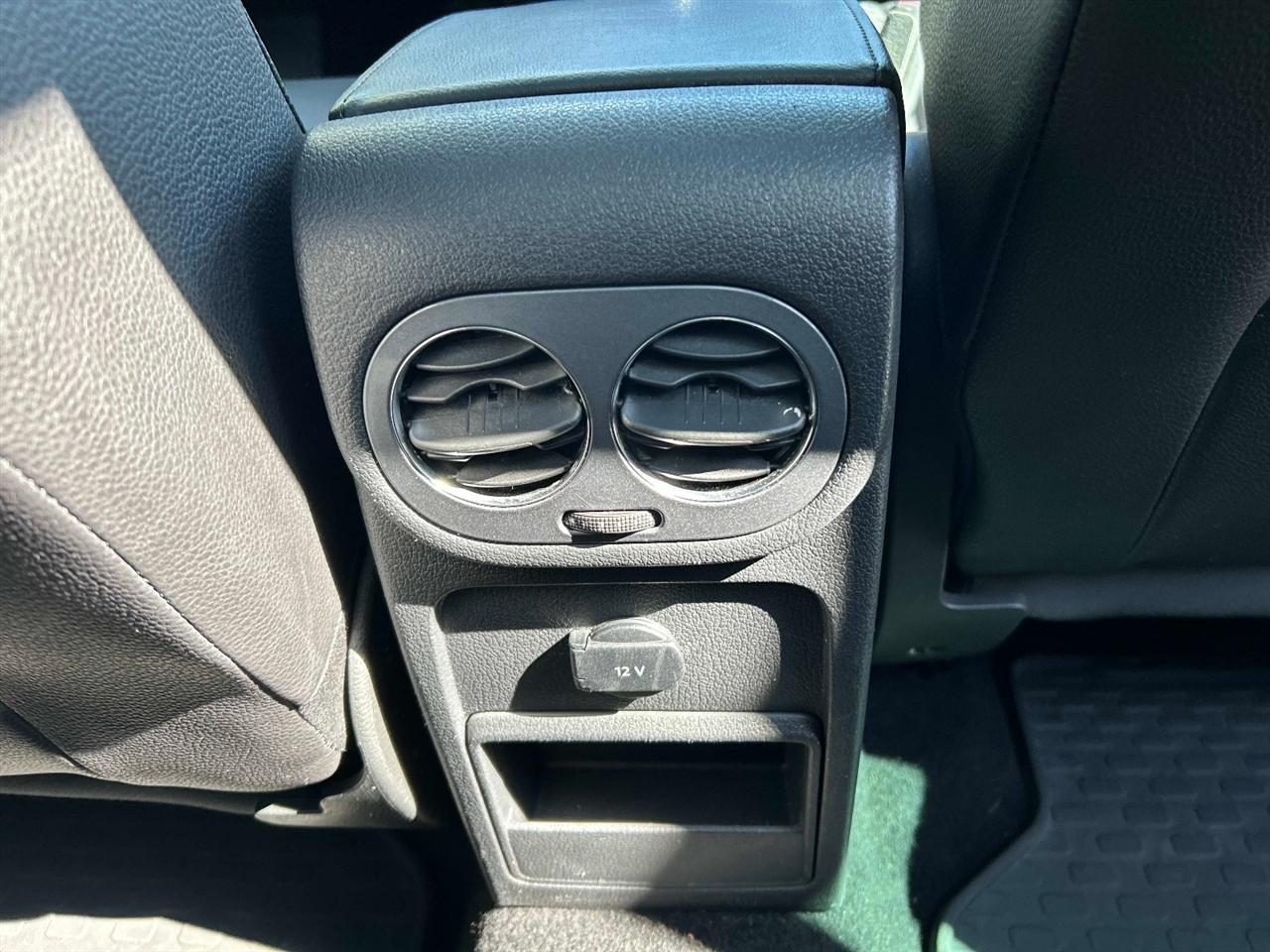 Volkswagen Tiguan 4WD 4dr Auto S 2012