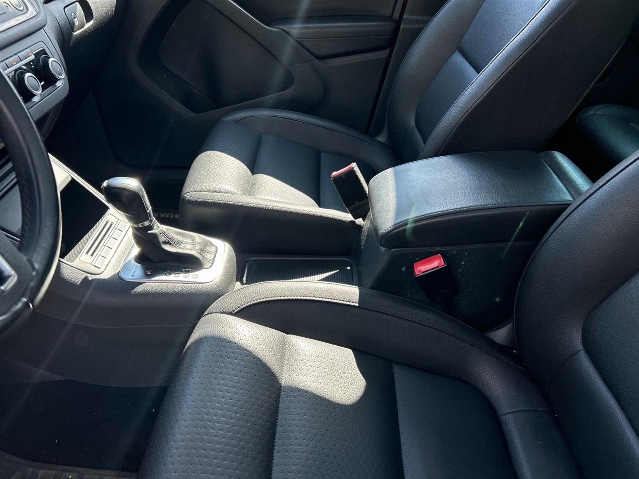 Volkswagen Tiguan 4WD 4dr Auto S 2012