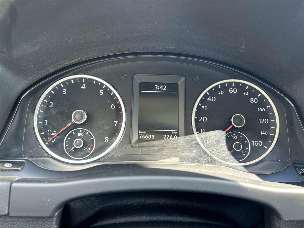 Volkswagen Tiguan 4WD 4dr Auto S 2012