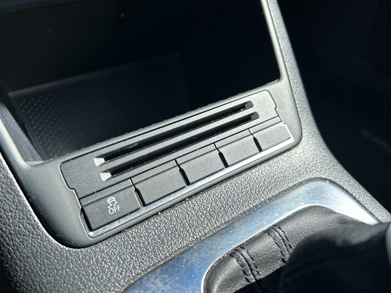 Volkswagen Tiguan 4WD 4dr Auto S 2012