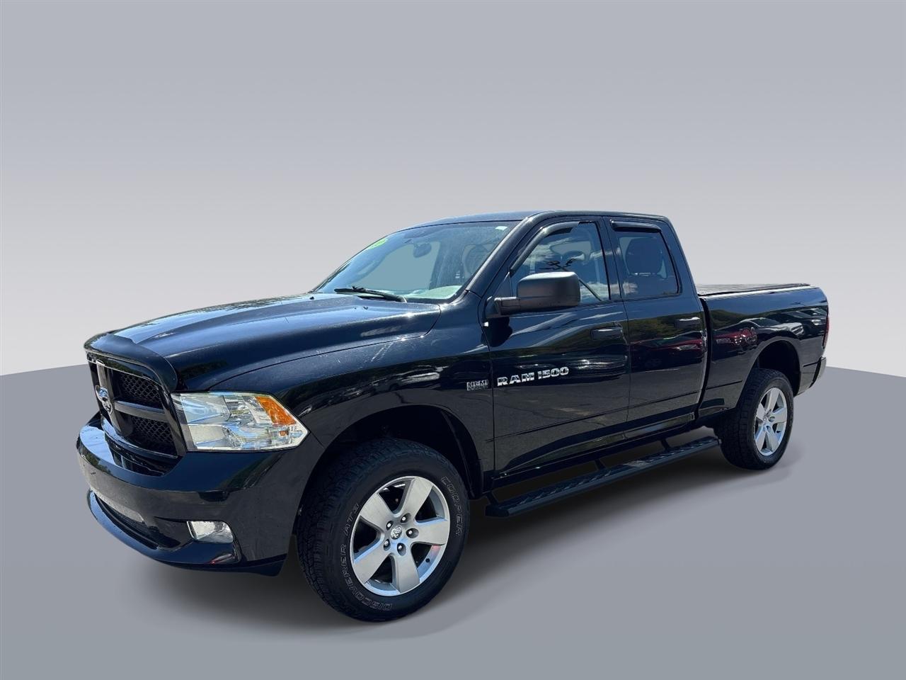 RAM 1500 4WD Quad Cab 140.5" Express 2012