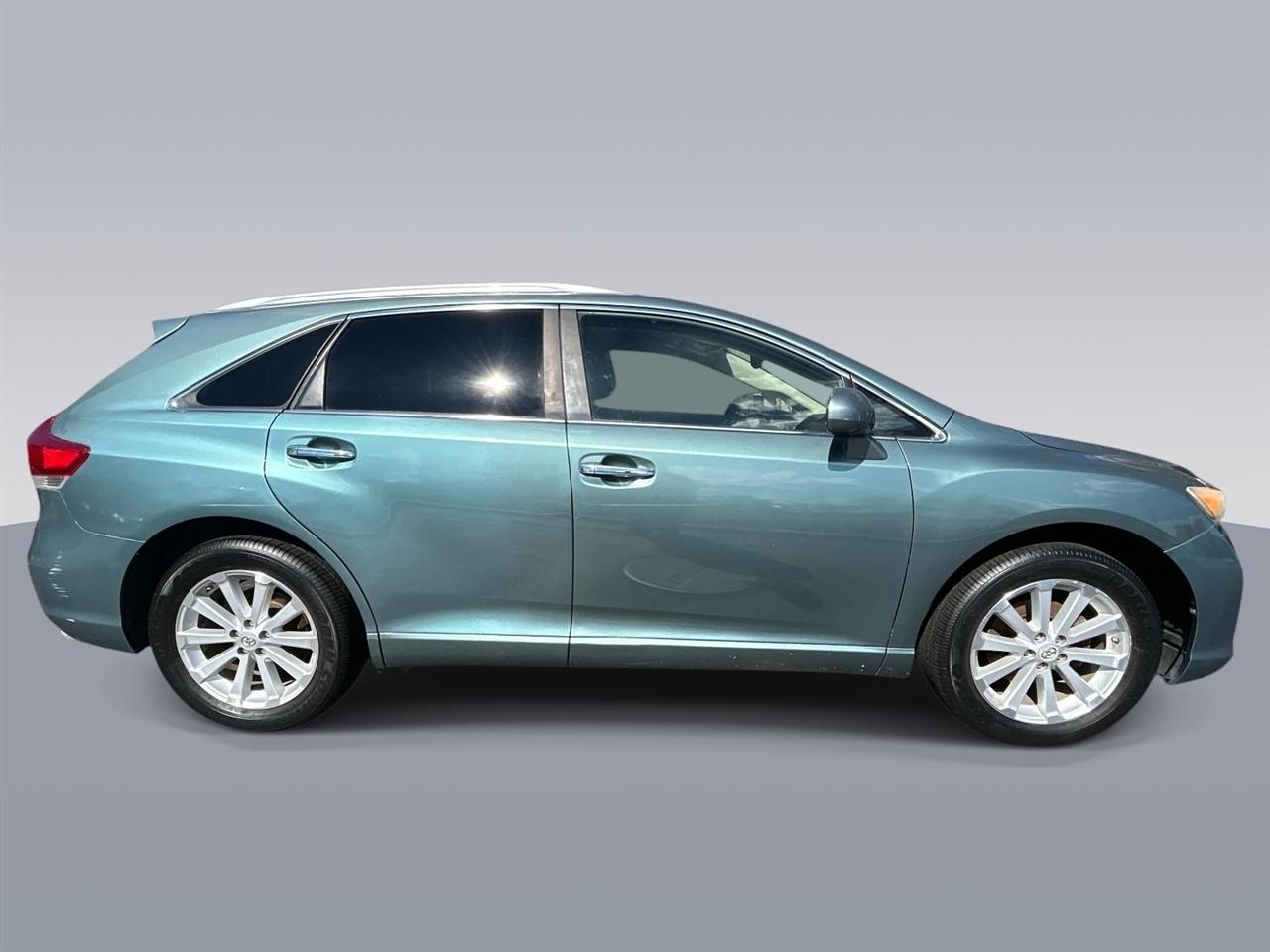 Toyota Venza 4dr Wgn I4 FWD (Natl) 2009