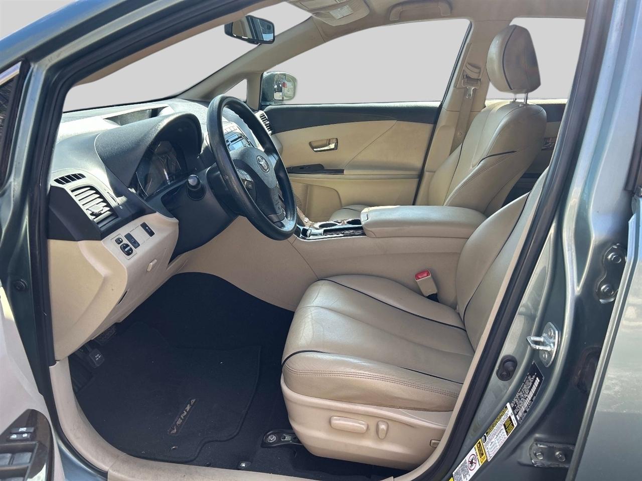 Toyota Venza 4dr Wgn I4 FWD (Natl) 2009