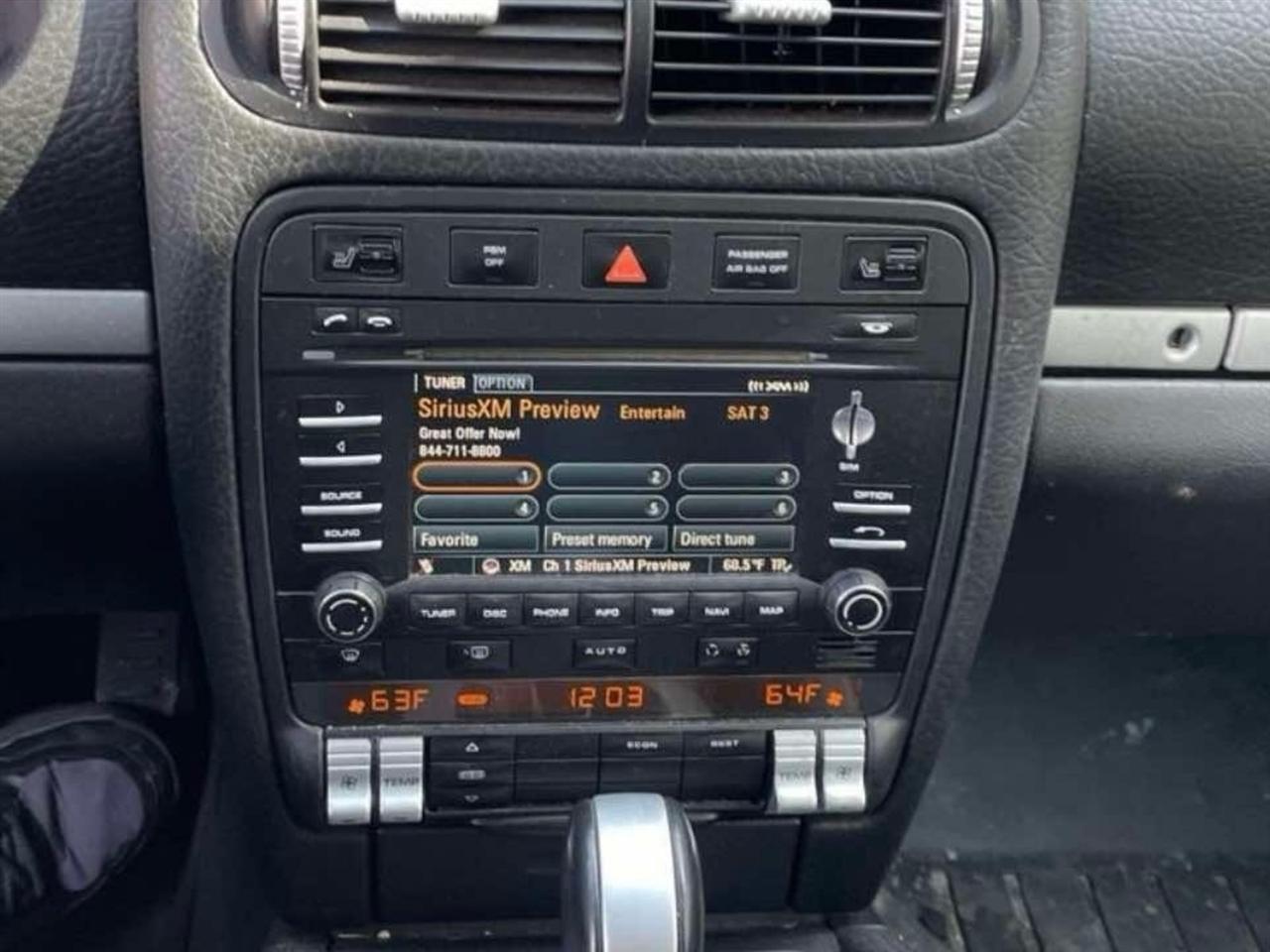 Porsche Cayenne  2010