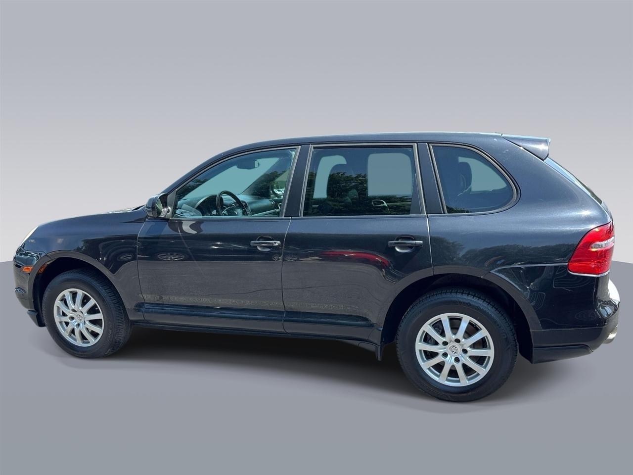 Porsche Cayenne AWD 4dr Tiptronic 2010