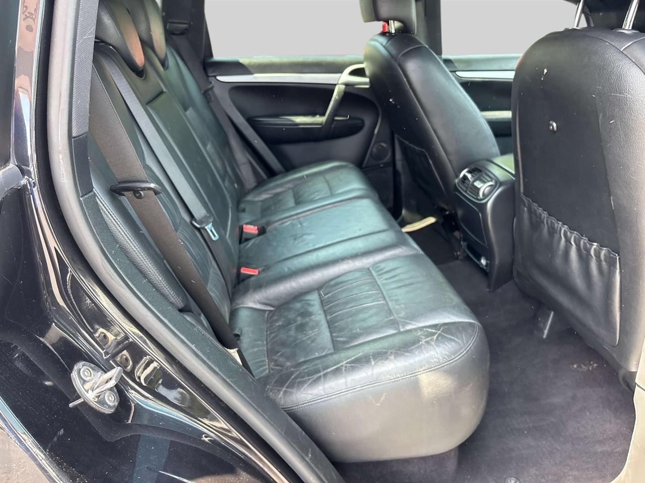Porsche Cayenne AWD 4dr Tiptronic 2010