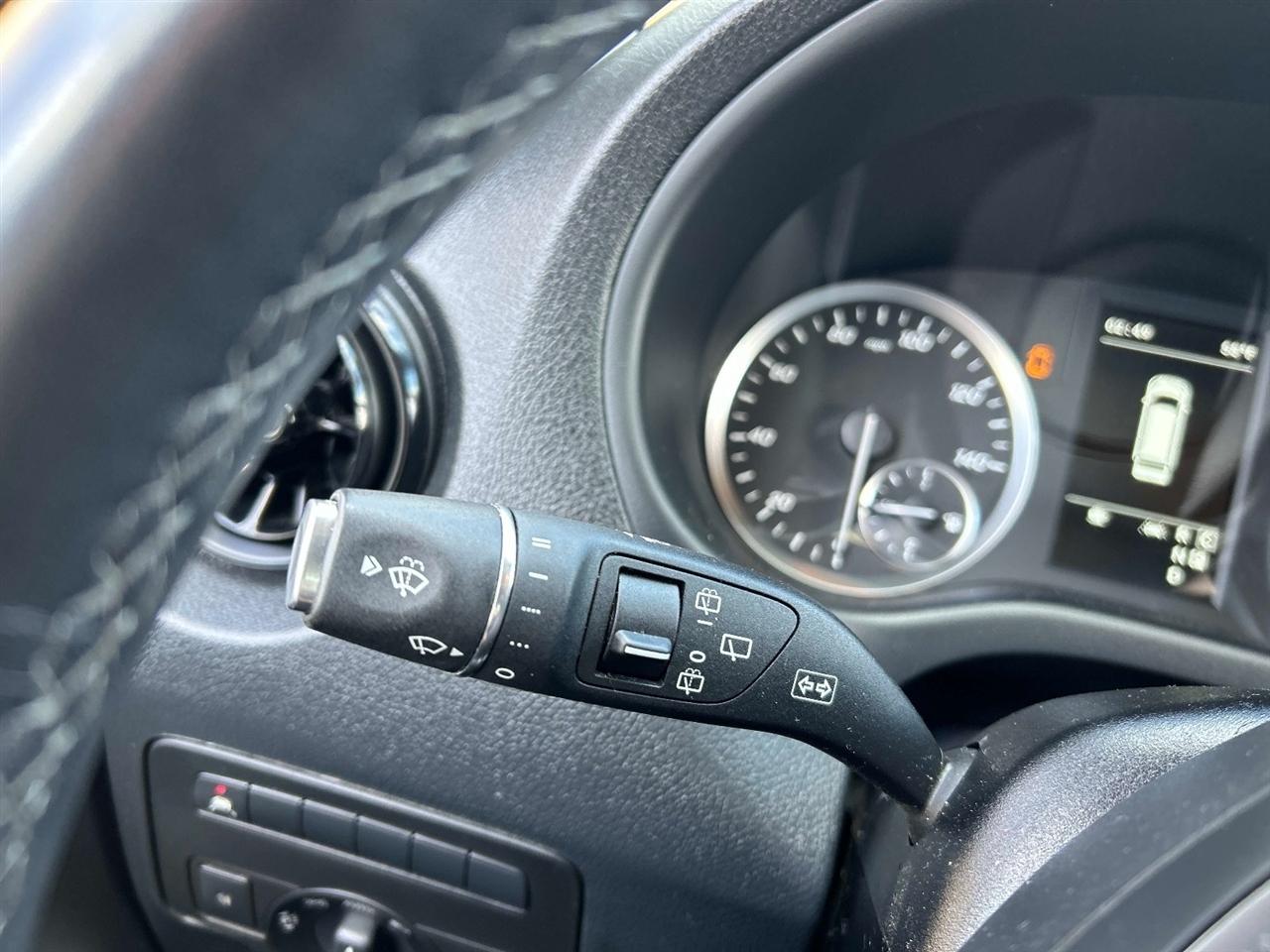 Mercedes-Benz Metris  2023