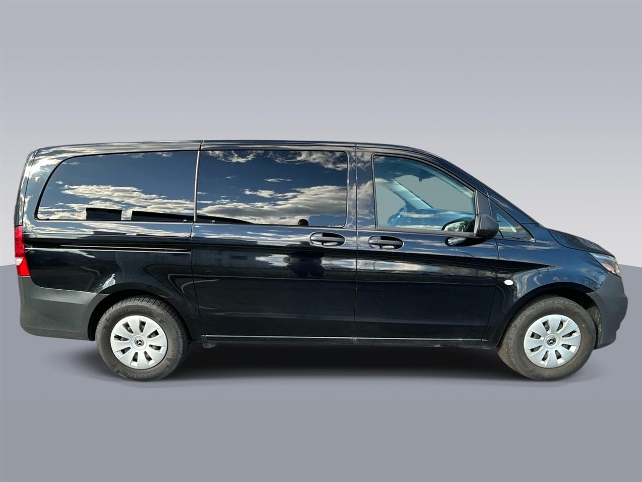 Mercedes-Benz Metris Standard Roof 126" Wheelbase 2023