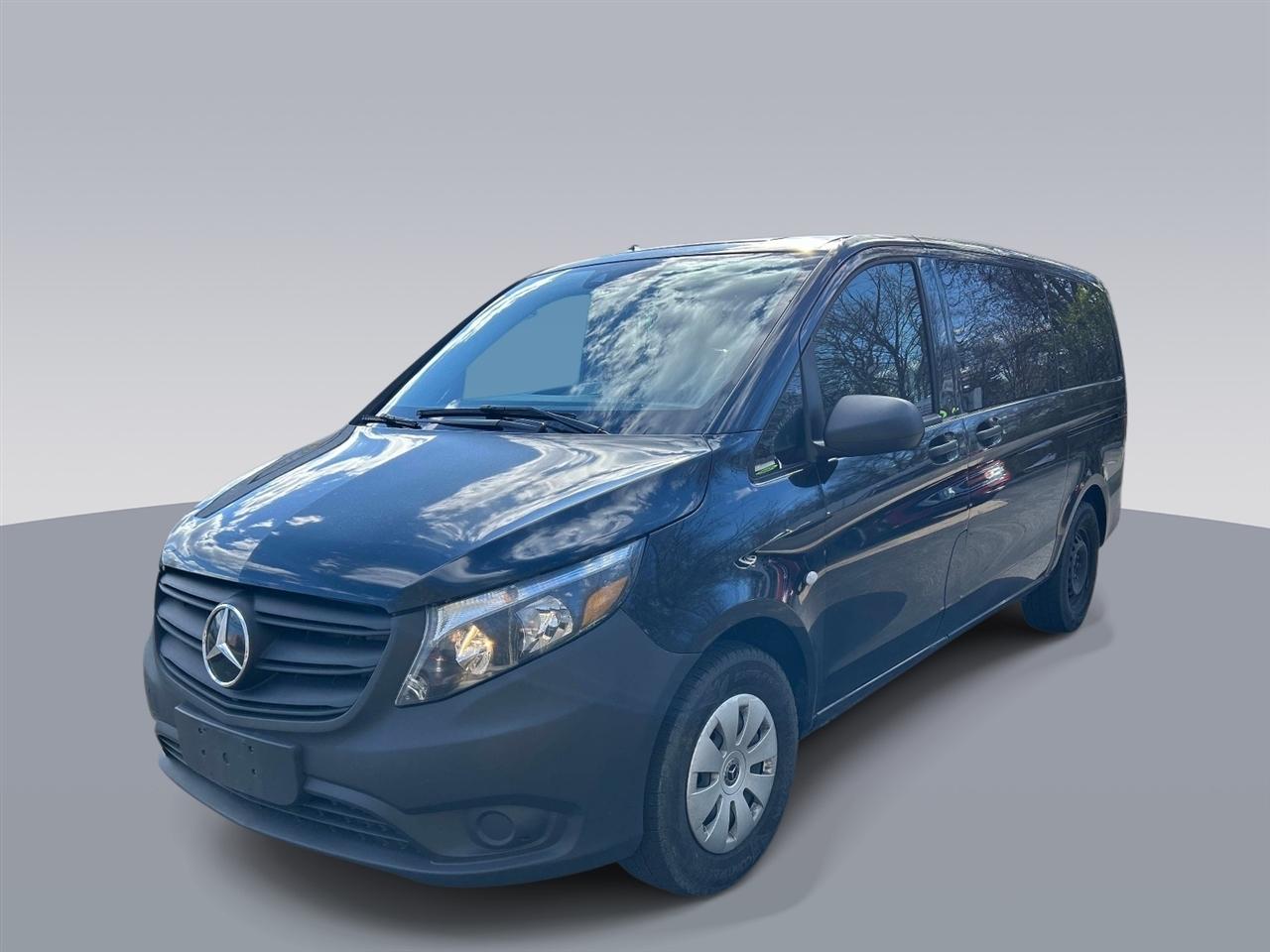 Mercedes-Benz Metris Standard Roof 126" Wheelbase 2023