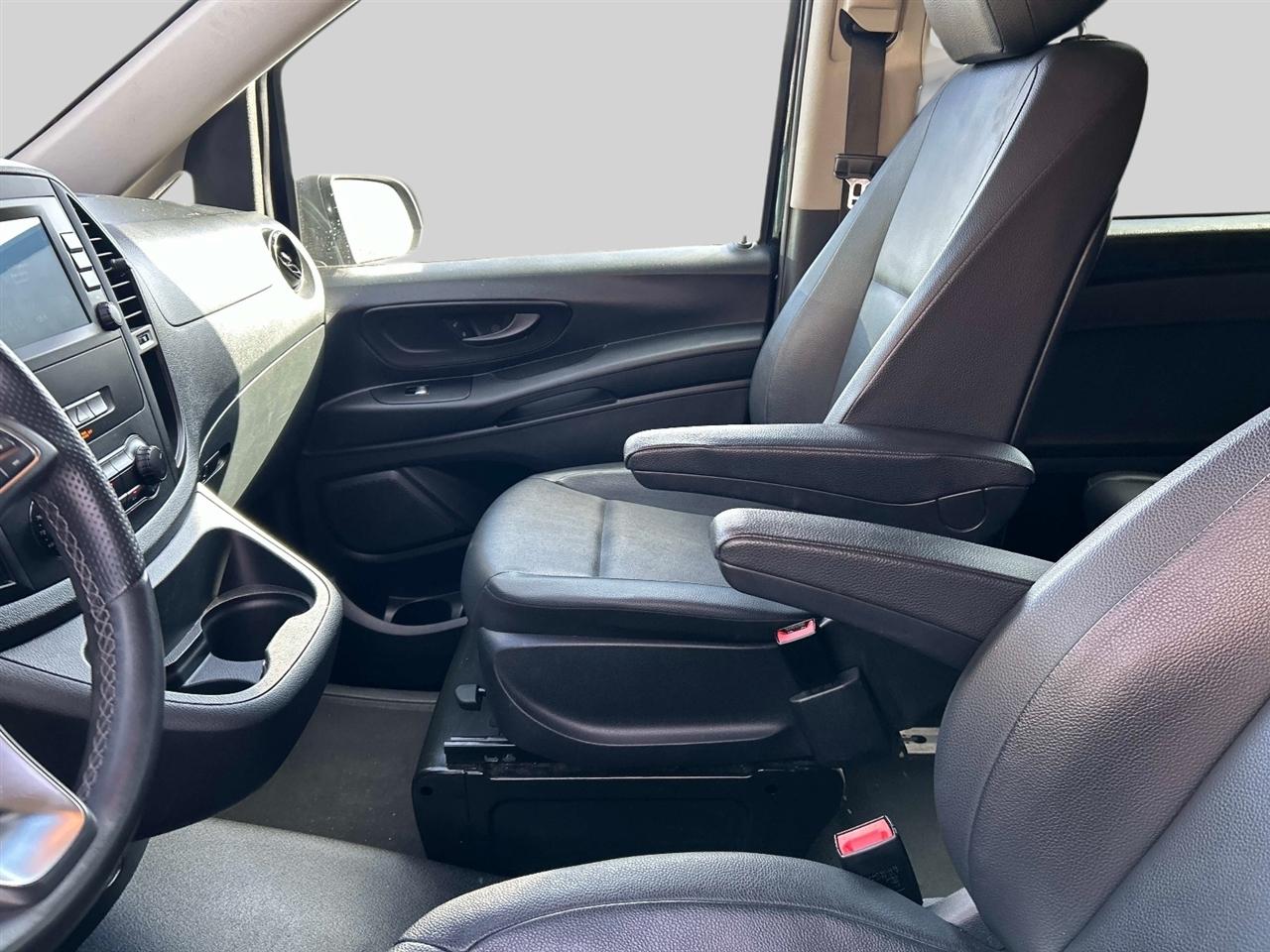 Mercedes-Benz Metris Standard Roof 126" Wheelbase 2023