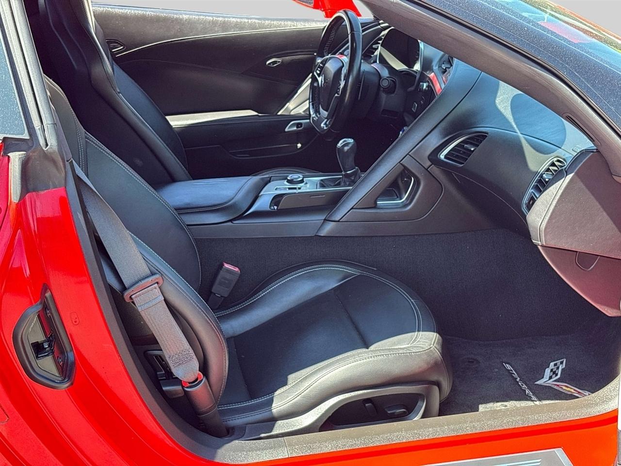 Chevrolet Corvette 2dr Stingray Cpe w/1LT 2017