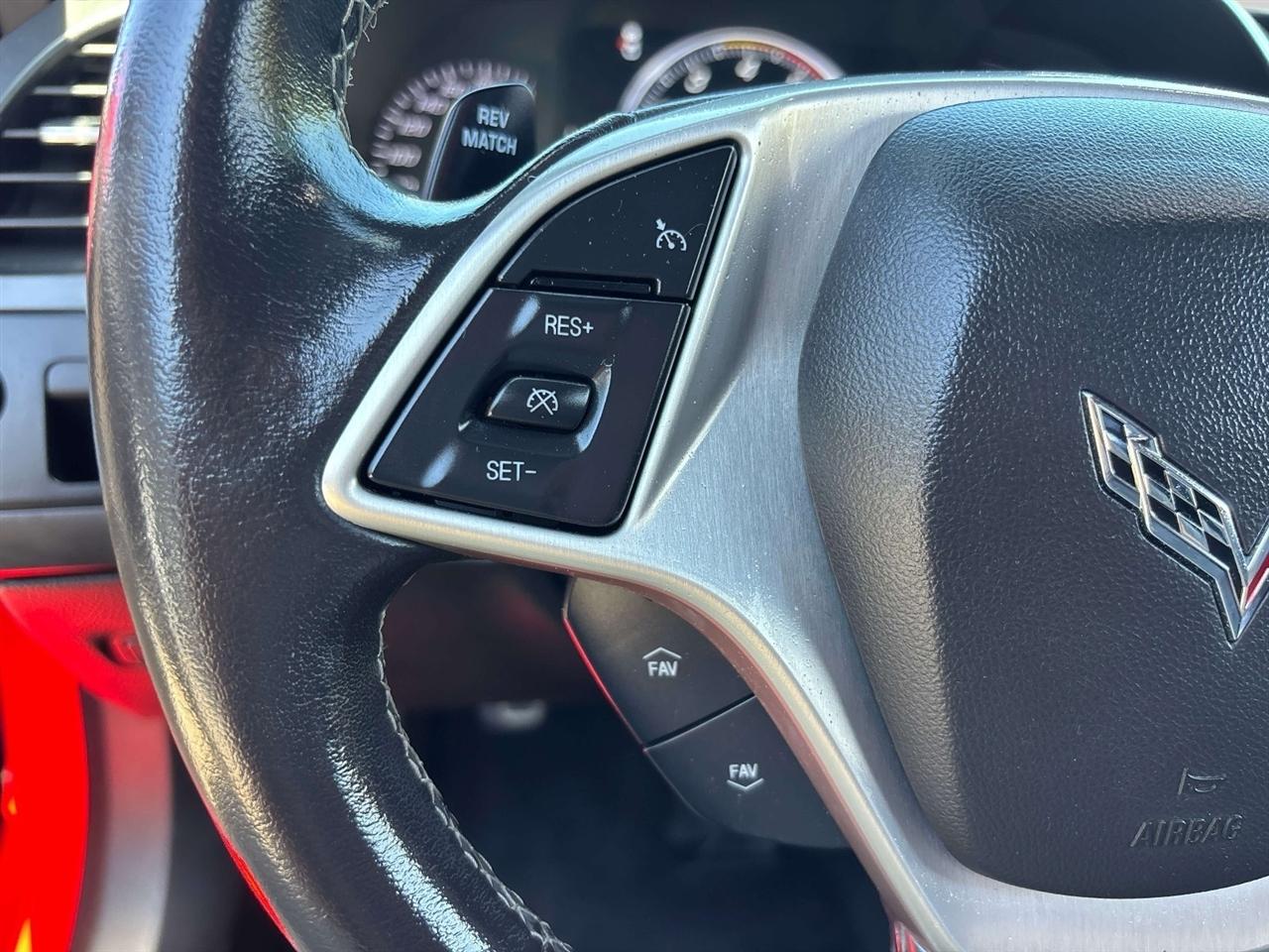 Chevrolet Corvette 2dr Stingray Cpe w/1LT 2017