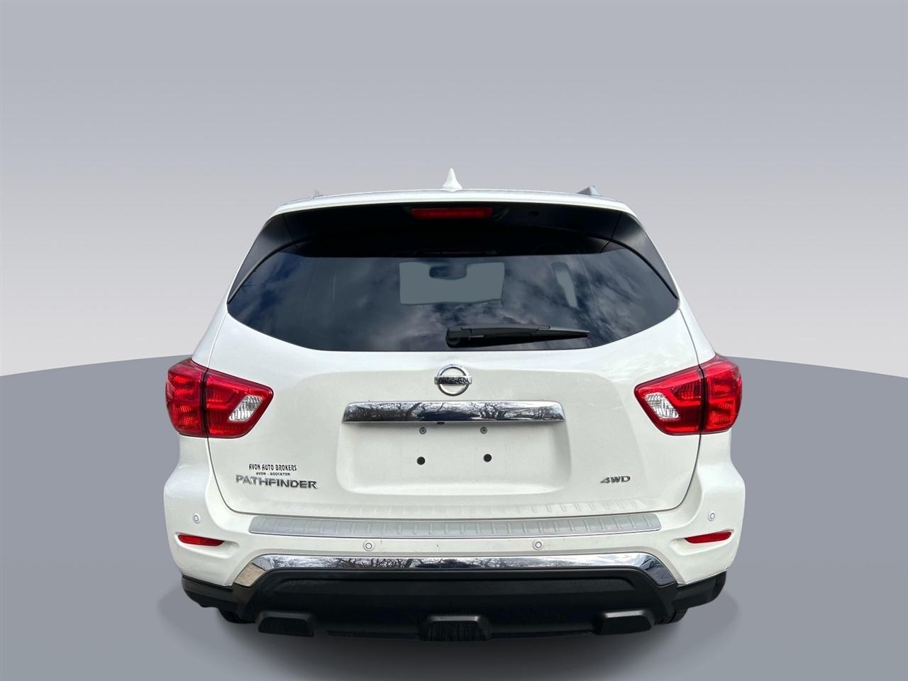 Nissan Pathfinder  2020