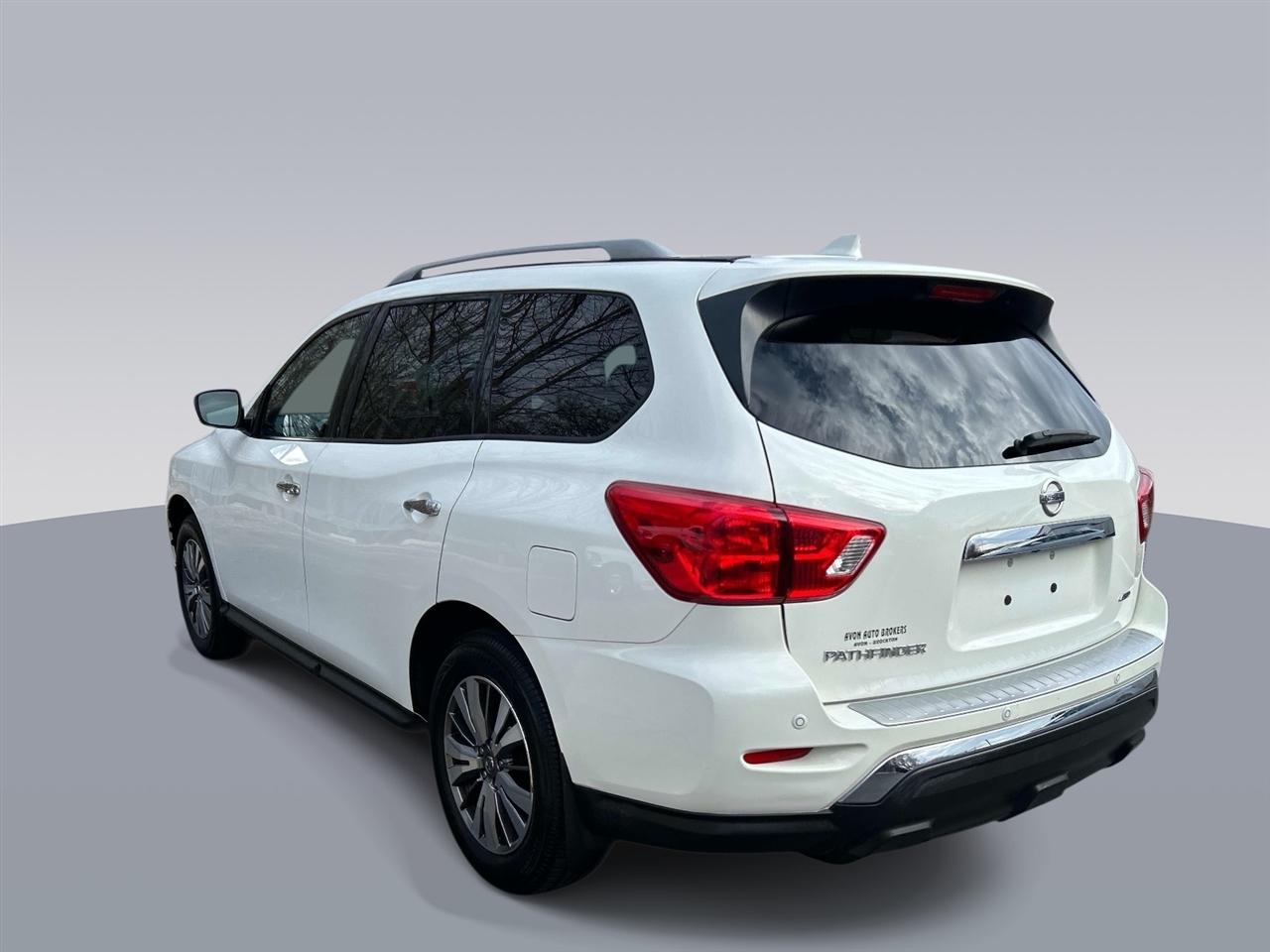 Nissan Pathfinder  2020