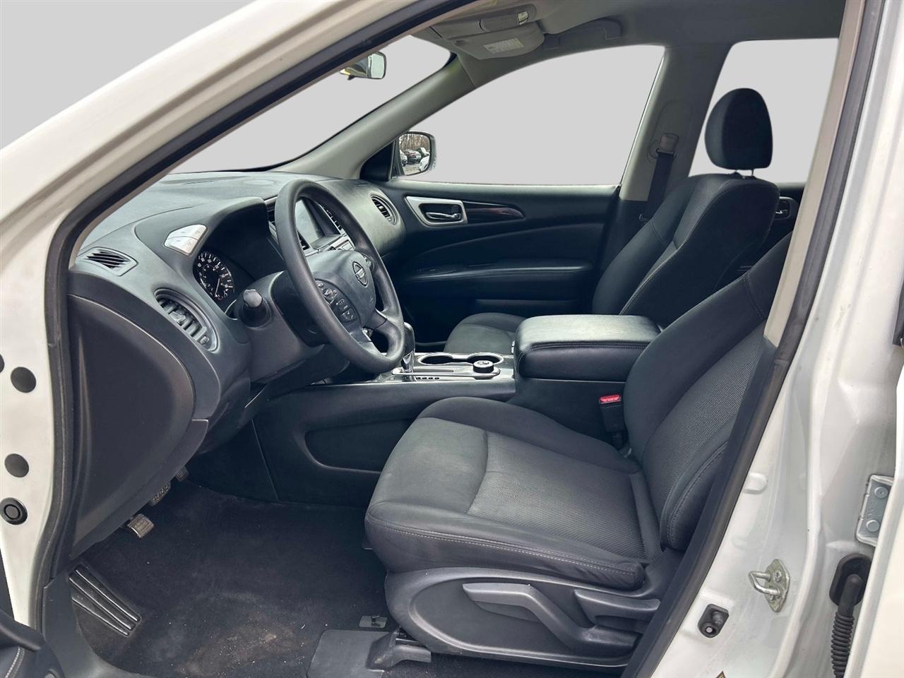 Nissan Pathfinder  2020