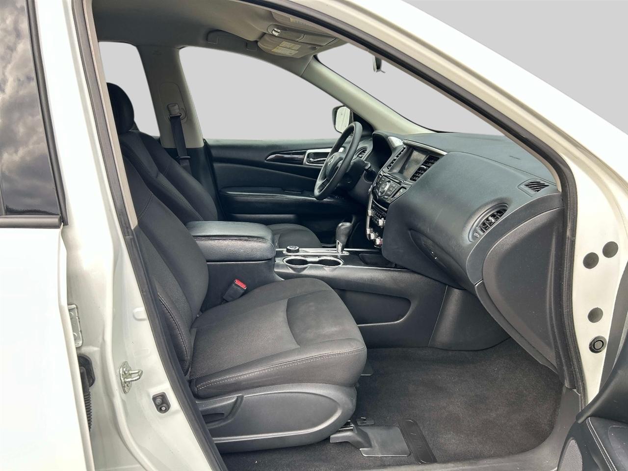 Nissan Pathfinder  2020