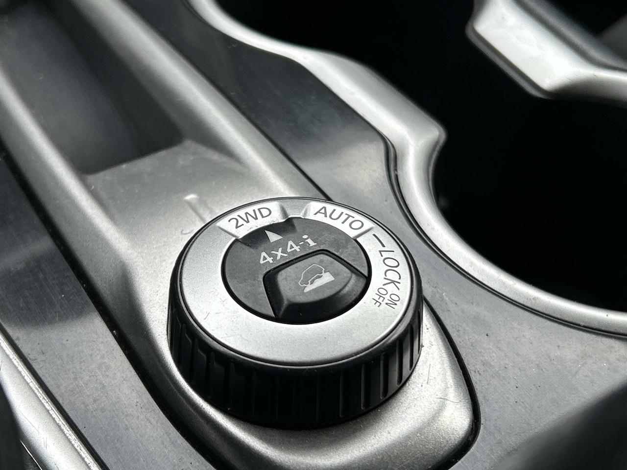 Nissan Pathfinder  2020