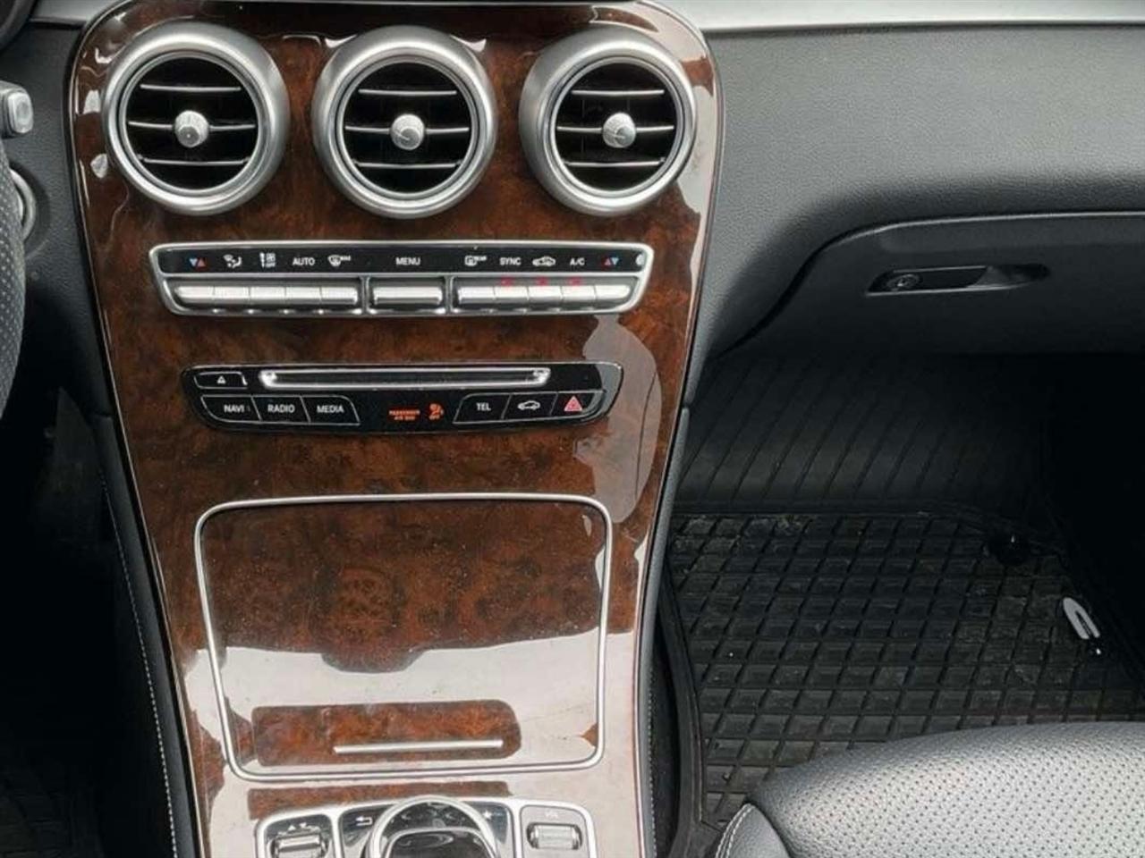 Mercedes-Benz GLC-Class  2019