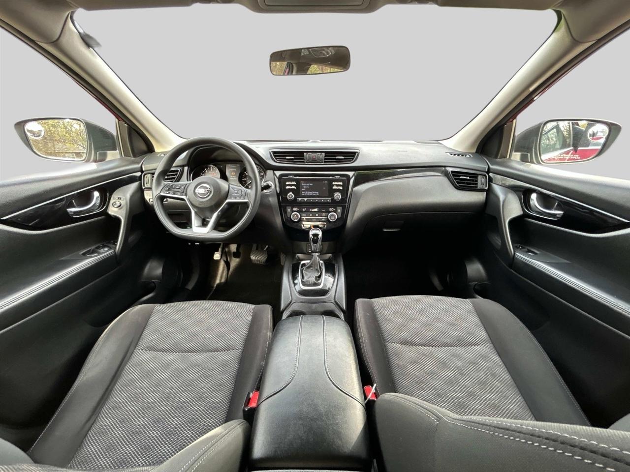 Nissan Rogue Sport  2017