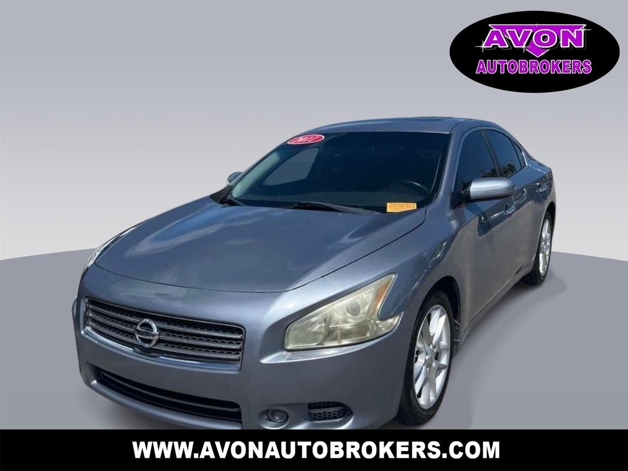 Nissan Maxima  2011