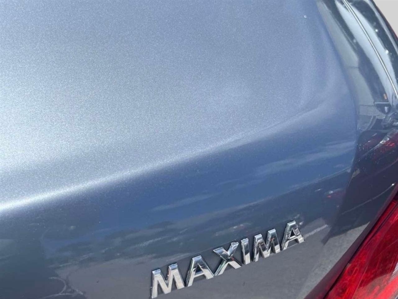 Nissan Maxima  2011