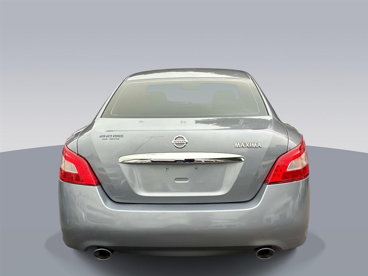 Nissan Maxima 4dr Sdn V6 CVT 3.5 S 2011