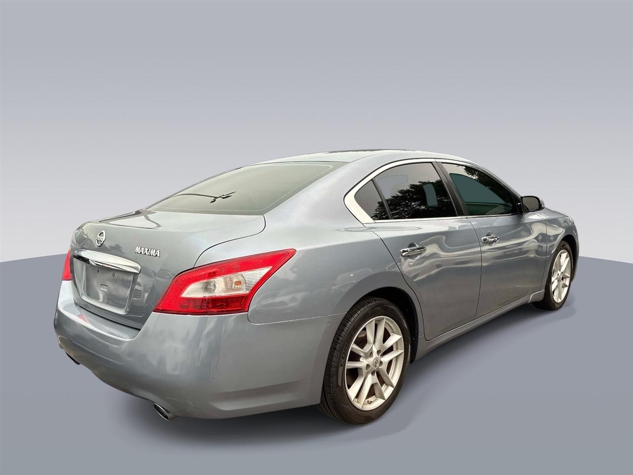 Nissan Maxima 4dr Sdn V6 CVT 3.5 S 2011