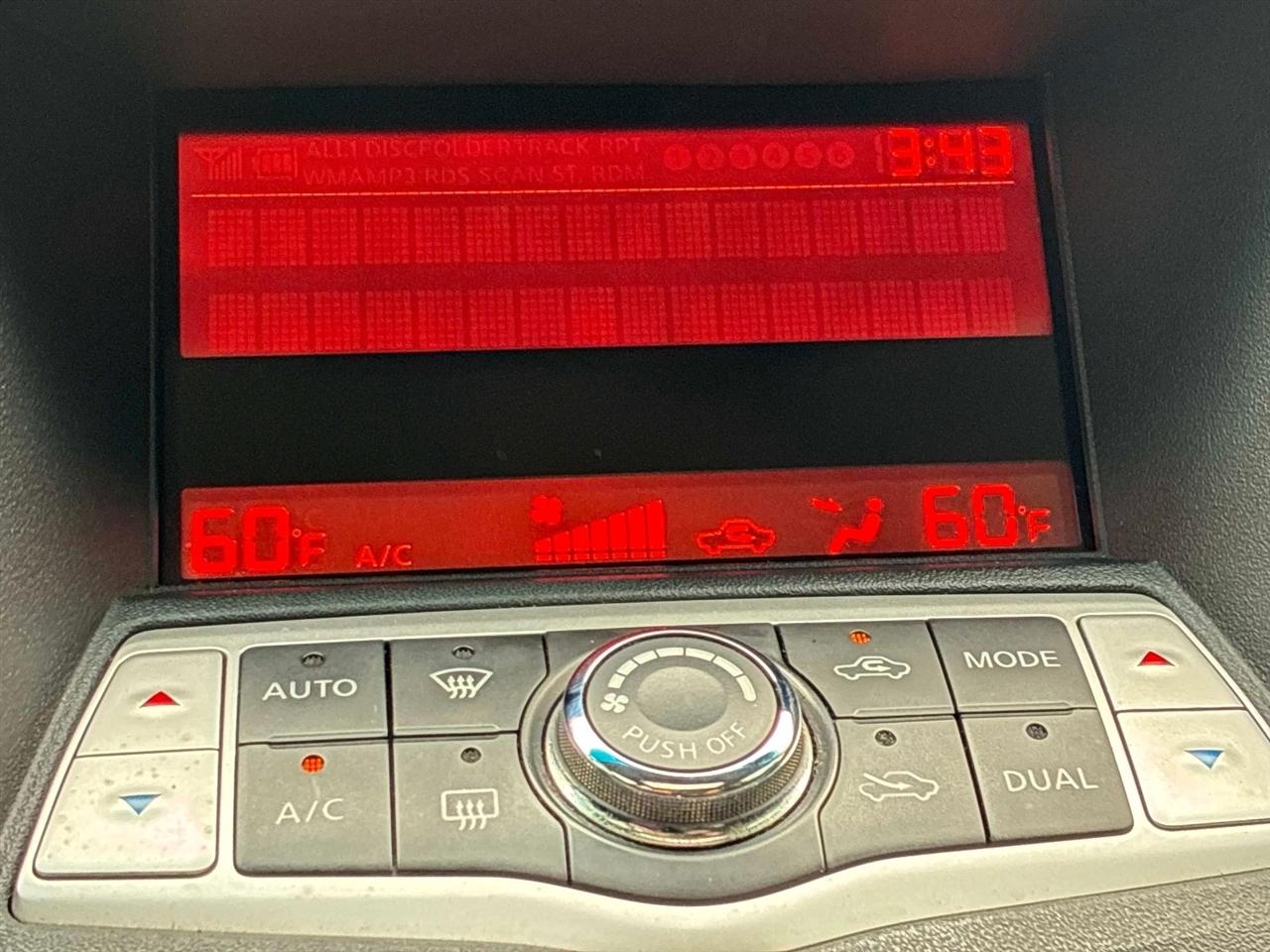 Nissan Maxima 4dr Sdn V6 CVT 3.5 S 2011
