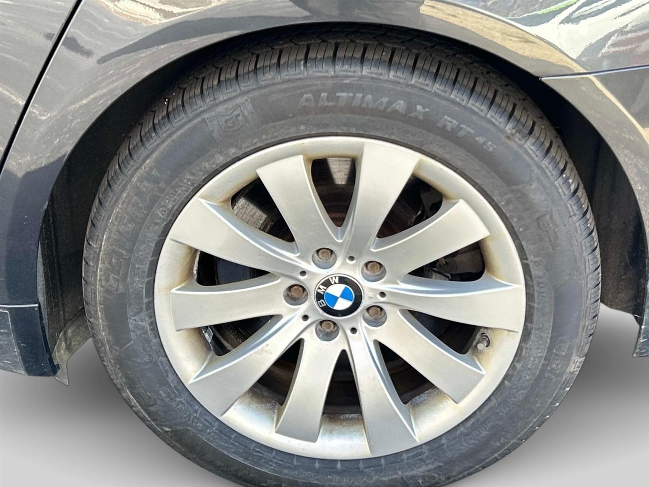BMW 7-Series  2011
