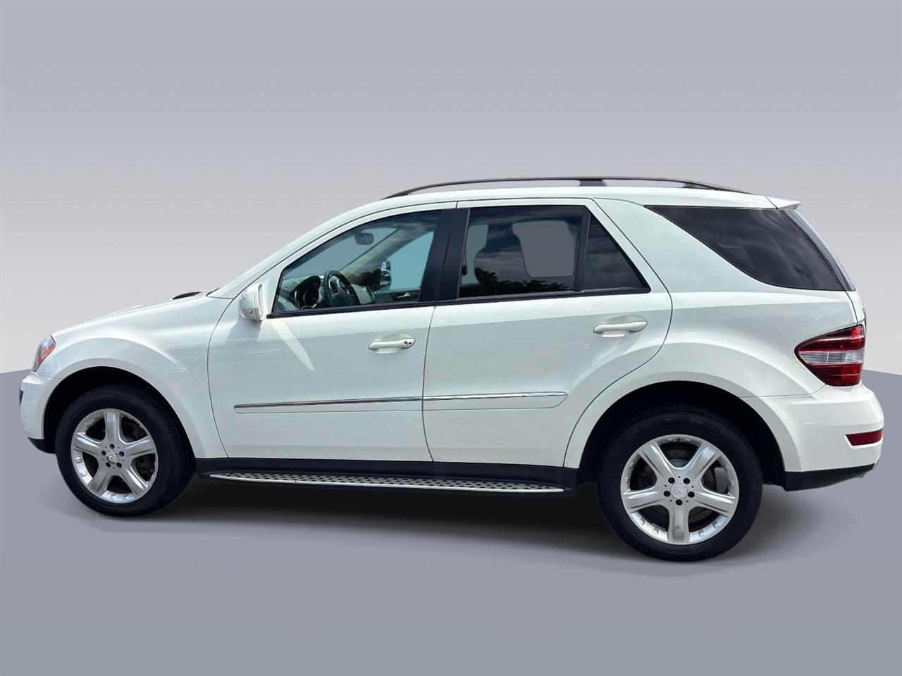 Mercedes-Benz M-Class 4MATIC 4dr 3.5L 2009