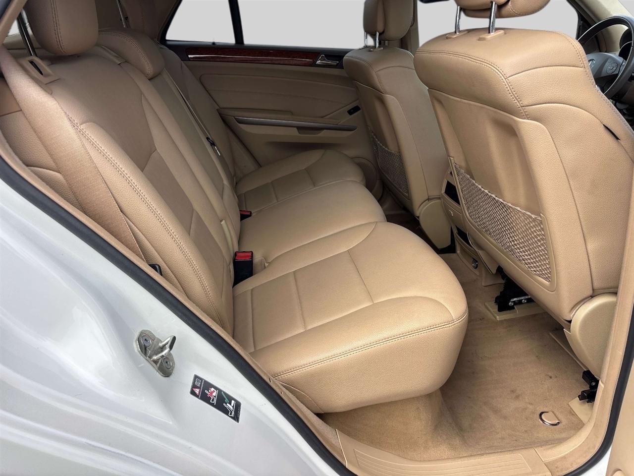 Mercedes-Benz M-Class 4MATIC 4dr 3.5L 2009