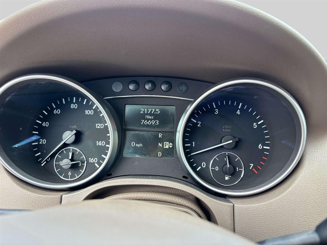 Mercedes-Benz M-Class 4MATIC 4dr 3.5L 2009