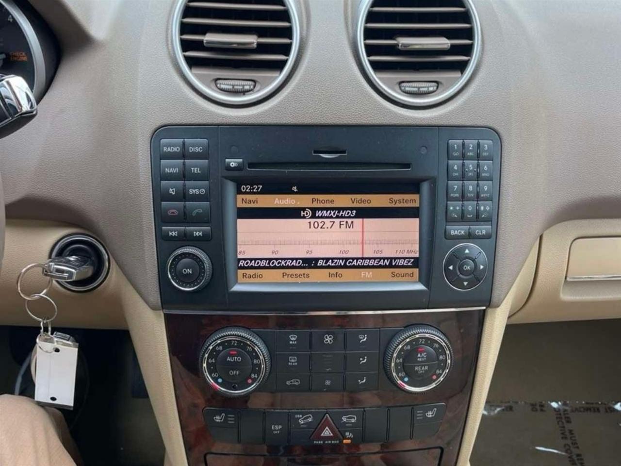 Mercedes-Benz M-Class  2010