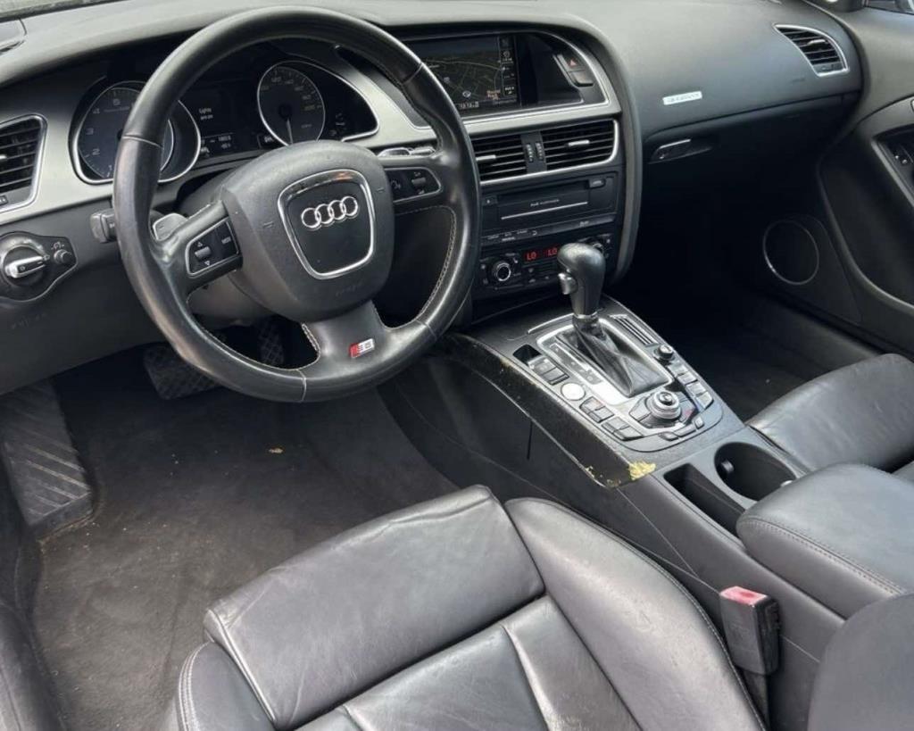Audi S5  2011