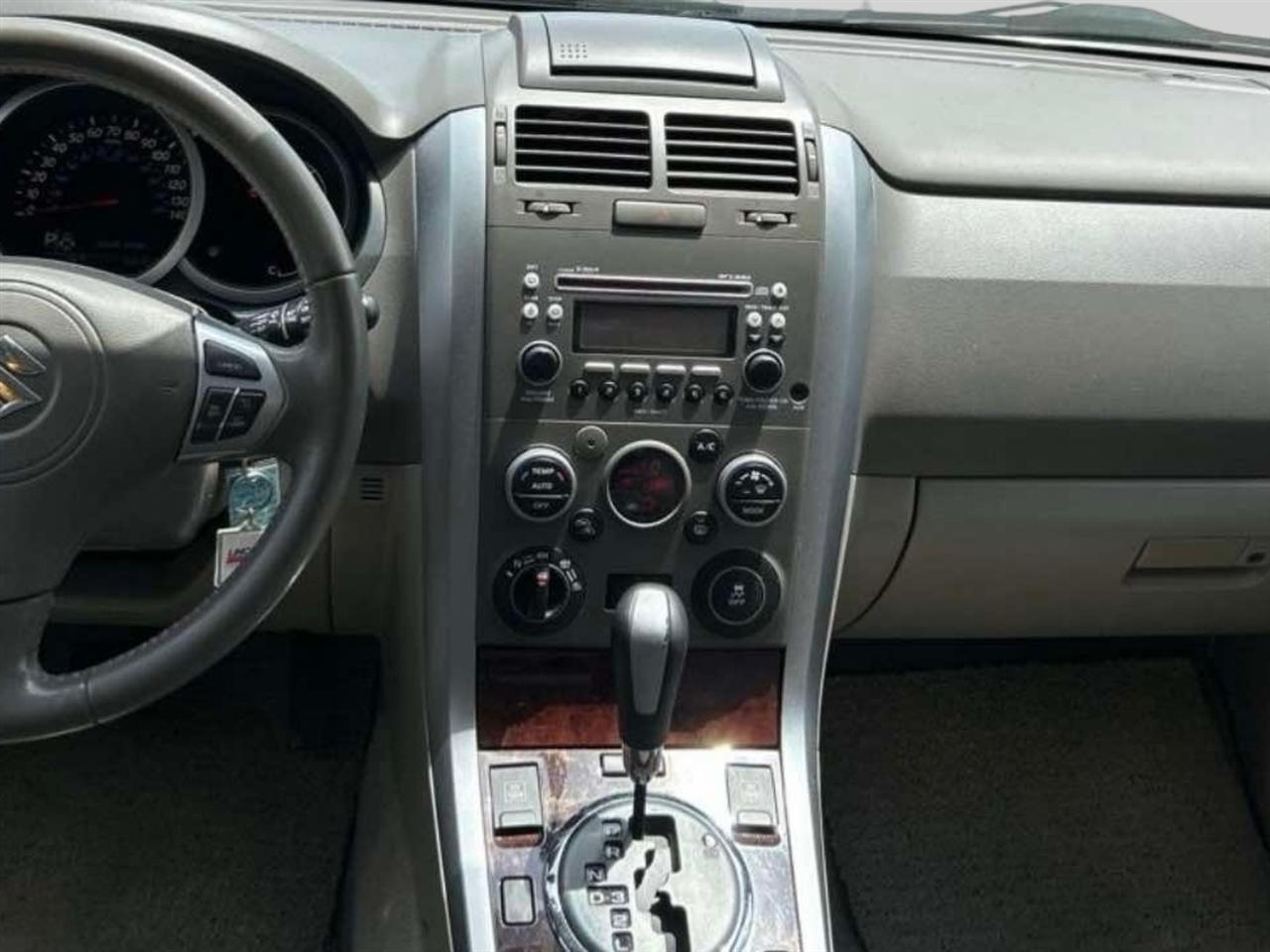 Suzuki Grand Vitara  2012