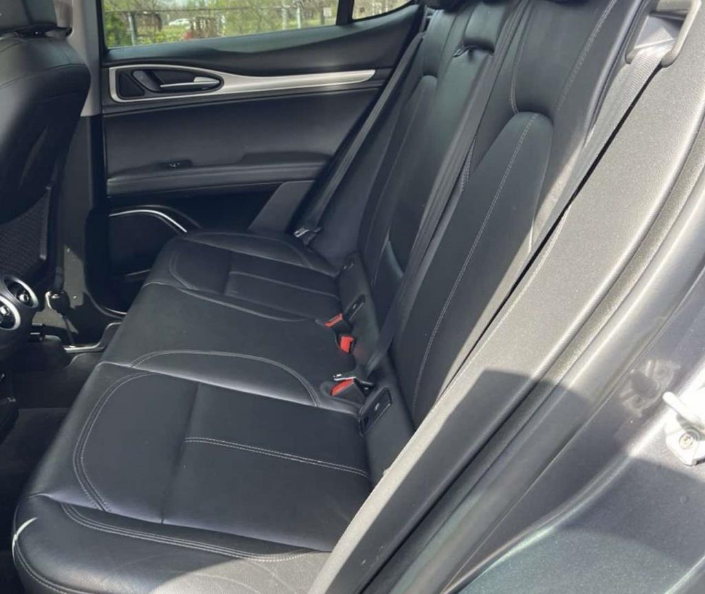 Alfa Romeo Stelvio  2018