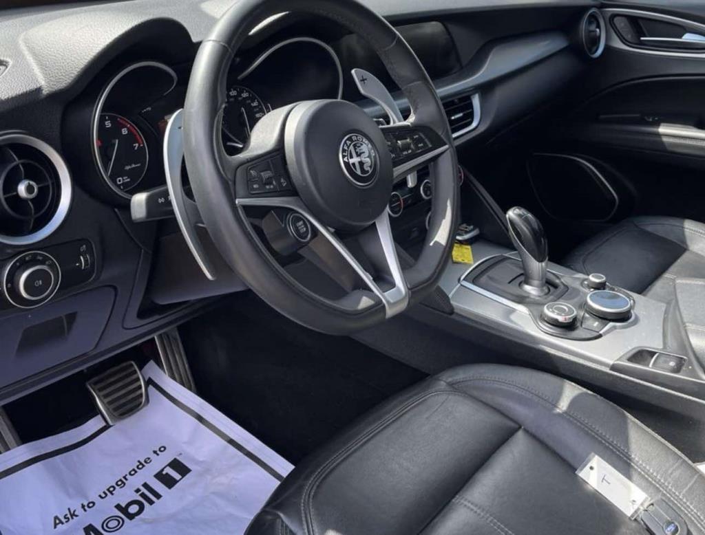 Alfa Romeo Stelvio  2018