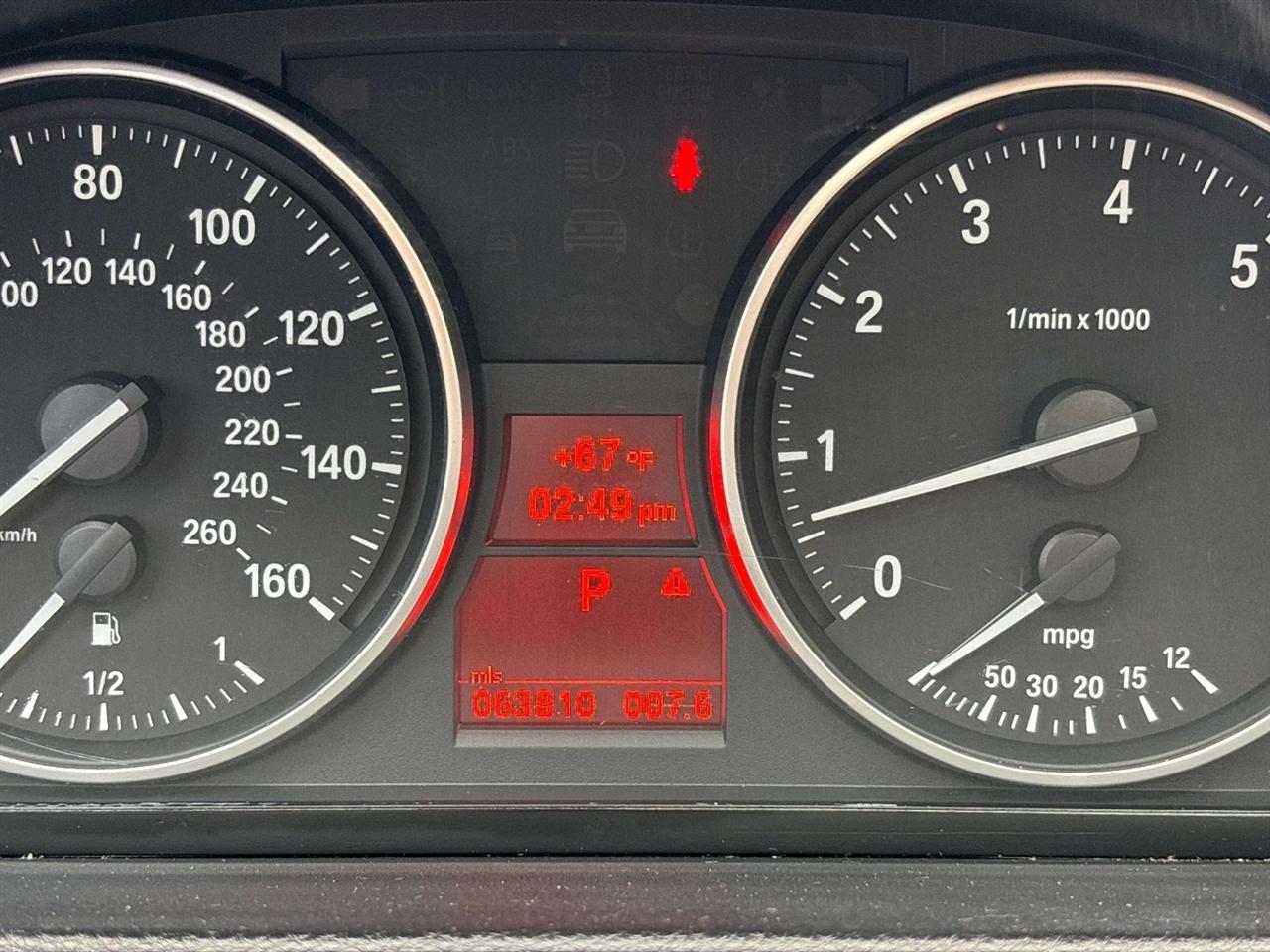 BMW 3-Series 4dr Sdn 328i xDrive AWD SULEV 2011