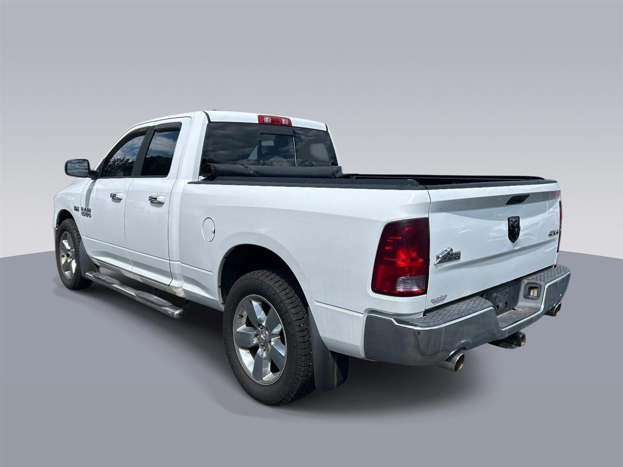 RAM 1500 4WD Quad Cab 140.5" Big Horn 2013