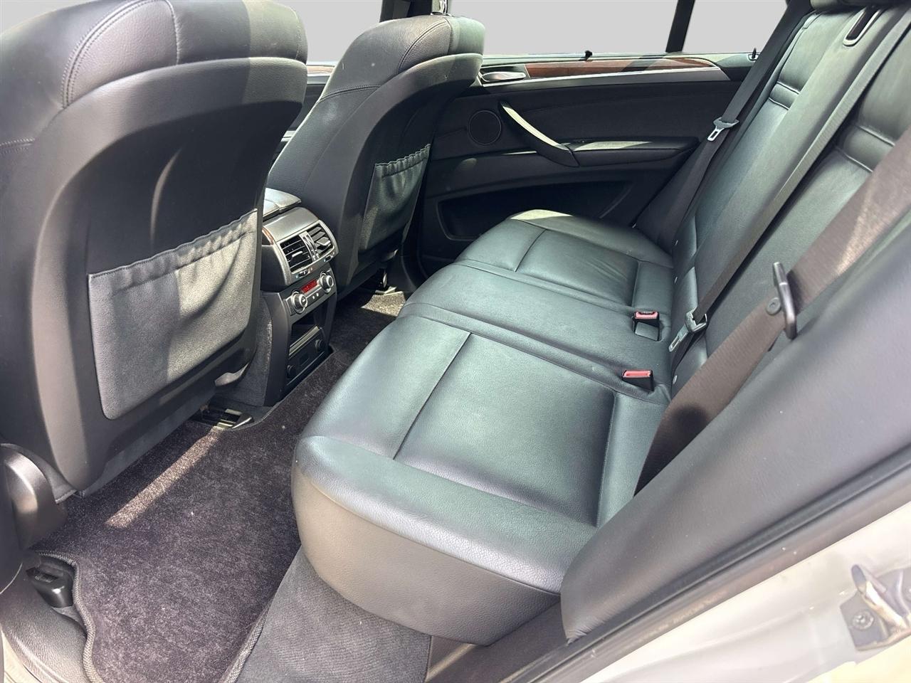 BMW X5 AWD 4dr xDrive50i 2013