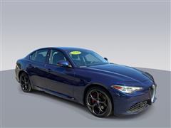2018 Alfa Romeo Giulia 